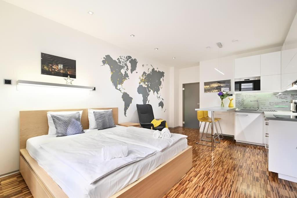 Smart & Luxury Old Town Apartment Прага Екстериор снимка