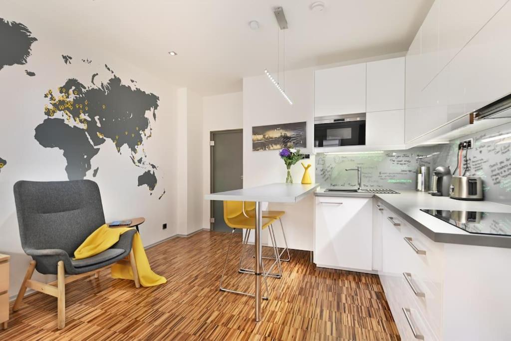 Smart & Luxury Old Town Apartment Прага Екстериор снимка